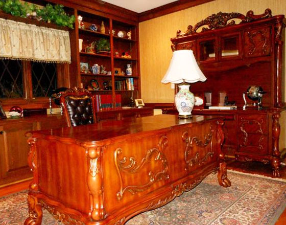 Executive office furniture (desk, chair, credenza & hutch)