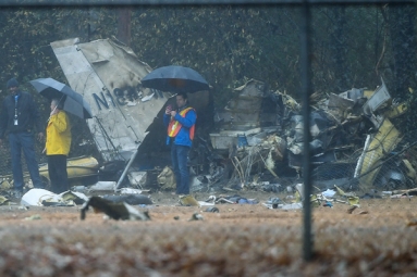 Four Killed as Jet Crashes into Football Field In Atlanta