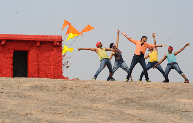 /media/k2/galleries/51370/Run-Movie-Stills-05