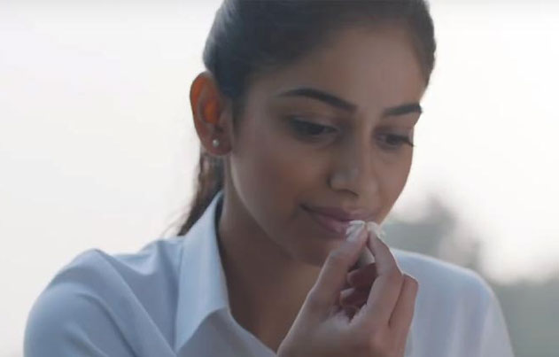 /media/k2/galleries/65094/October-Movie-Stills-07