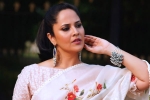 Anasuya Bharadwaj trolls, Anasuya Bharadwaj on twitter, anasuya s aunty remarks trending on twitter, 18 pagesh