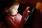 electronic gadget and sleep, use of smartphone, bedtime smartphone use may affect child s sleep and health, Poor sleep