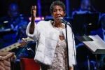 gravely ill, Aretha, aretha franklin gravely ill with cancer reports, Elton john