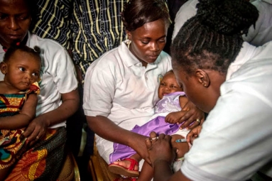 Kenya Becomes Third Country to Adopt World&#039;s First Malaria Vaccine