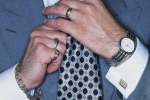 psychology, luxurious life psychology, showy status symbols may repel people from befriending you, Luxury cars
