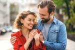 Relationship Tips news, Relationship Tips for men, special signs that tell if a man is into you, Hurtful