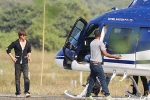 Shah Rukh Khan new film, Shah Rukh Khan updates, srk hires a chopper to reach the sets of zero, Abhay deol