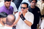 Saif Ali Khan latest video, Saif Ali Khan health update, saif ali khan walks out of hospital after getting discharged, Saif ali khan
