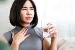 Drinking Cold Water in Summer tips, Drinking Cold Water in Summer health tips, side effects of drinking cold water in summer, Slow mo