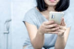 Phone to Loo breaking updates, Phone to Loo disadvantages, taking your phone to loo can give you lifelong problems, Reels