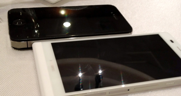Huawei launches world's slender smartphone!},{Huawei launches world's slender smartphone!