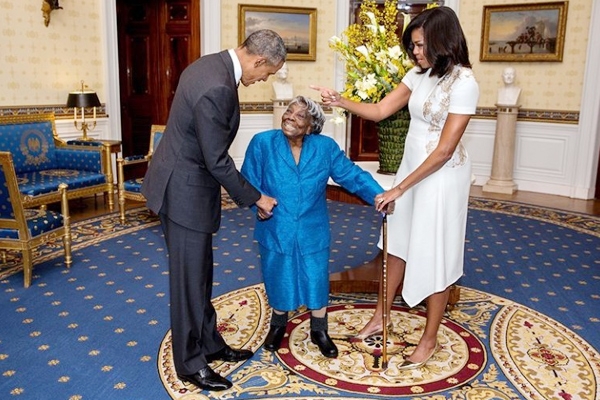 106-year-old Virginia McLaurin dances with Barack Obama},{106-year-old Virginia McLaurin dances with Barack Obama