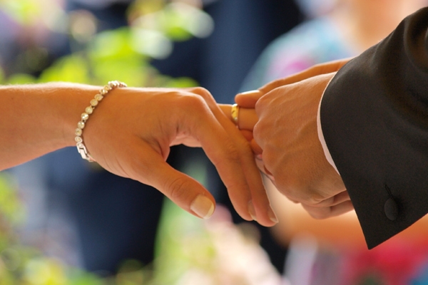 Government gears up to help distressed women in NRI marriage!