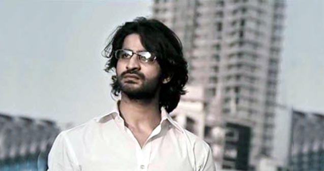 Newbie Puneet as RGV's underworld dude!},{Newbie Puneet as RGV's underworld dude!