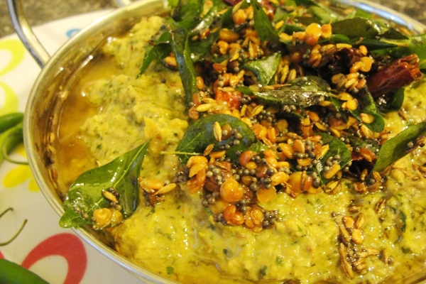 Green chilly chutney - Spicy Veg dish!